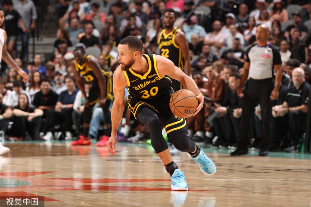 队员间的配 队员间的配